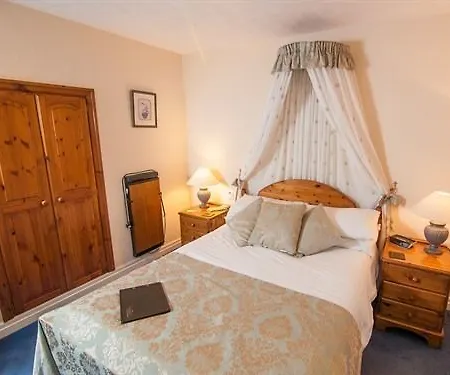 埃勒比乡村宾馆 3* Ellerby