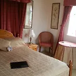 埃勒比乡村宾馆 3* Ellerby